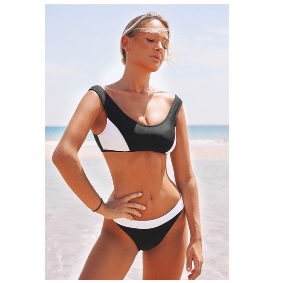 Black and White Cupshe Bikini NWT - Picture 2 of 2